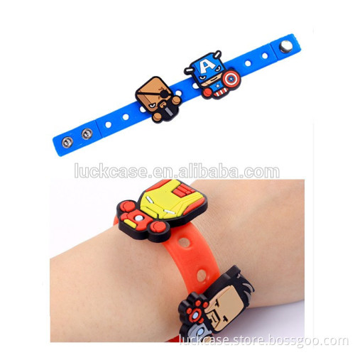 Wholesale price trendy jewelry supplies Captain America series silicone bracelet cool men's silicone wristbands bangles